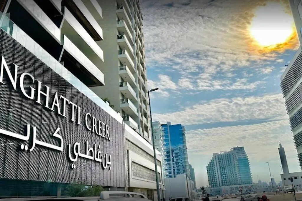 Luxury 3Br Designer Retreat With Parking At Binghatti Creek Dubaj Zjednoczone Emiraty Arabskie