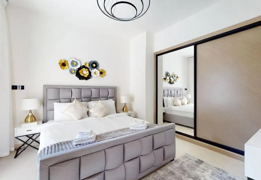 Luxury 3Br Designer Retreat With Parking At Binghatti Creek Dubaj 0*,