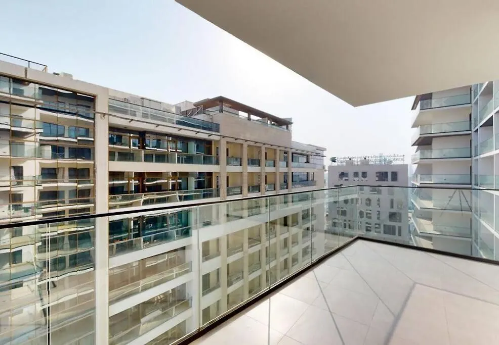 Luxury 3Br Designer Retreat With Parking At Binghatti Creek Dubaj